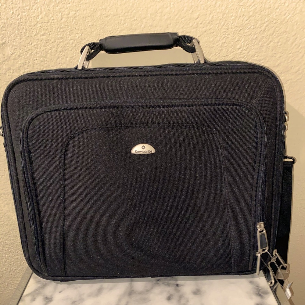 Samsonite travel bag